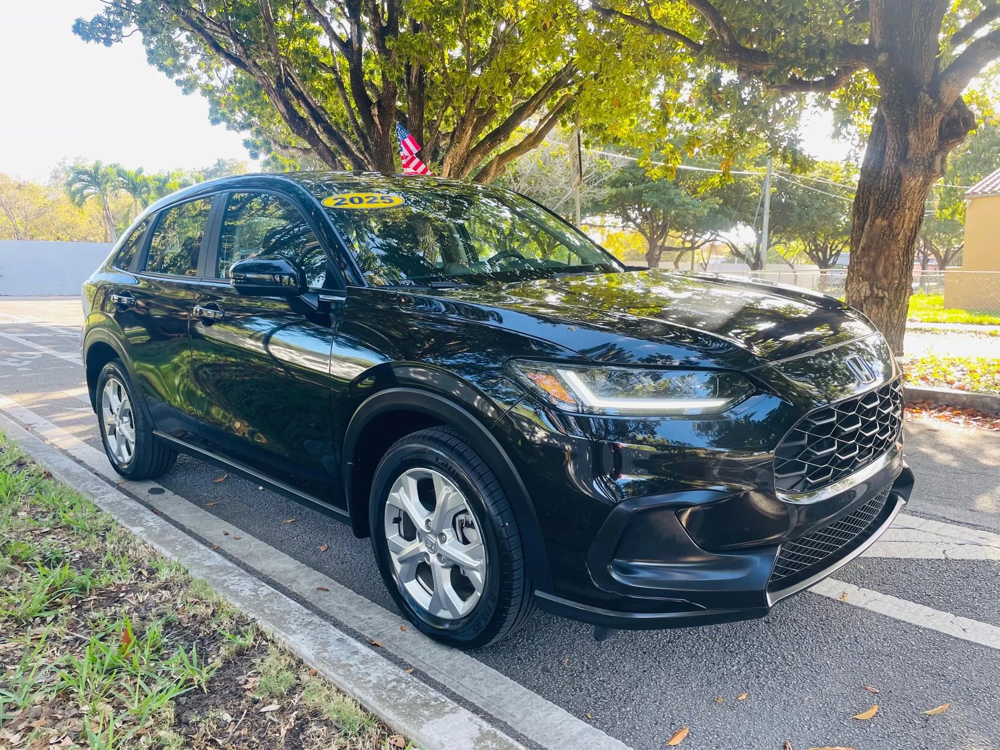 Used 2025 Honda HR-V LX image 7