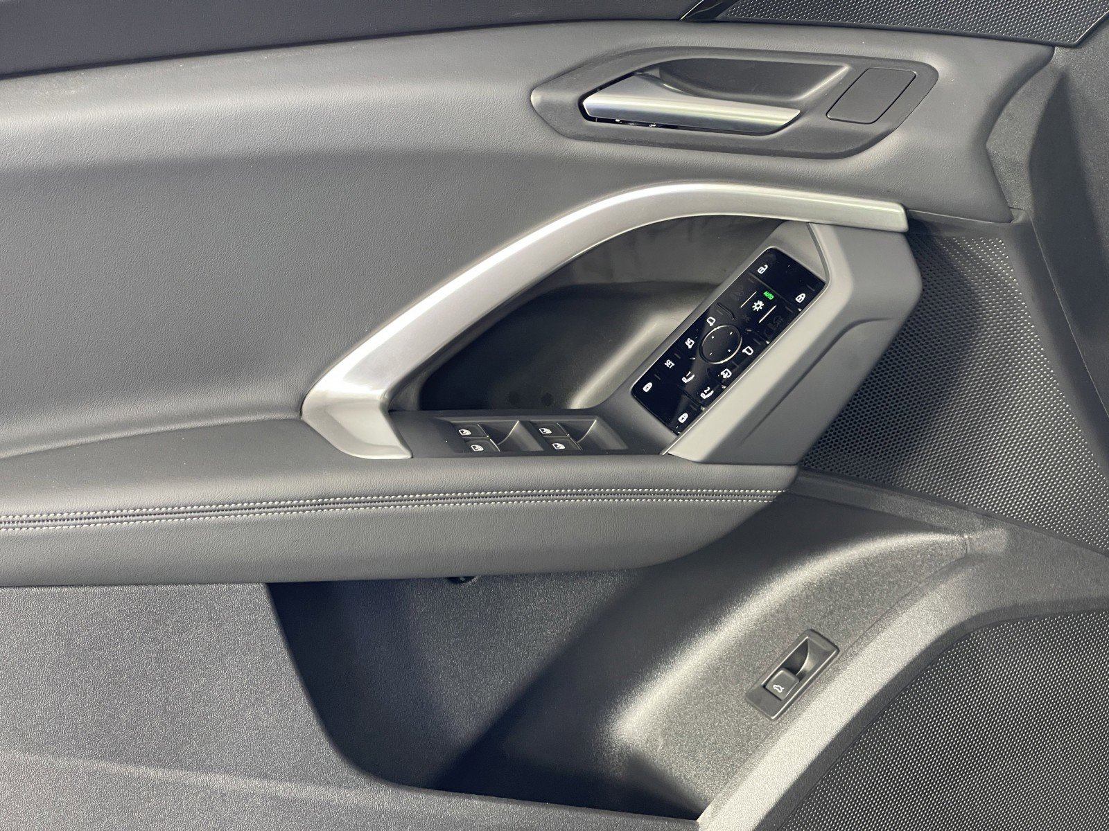 New 2025 Audi Q5 Premium image 22