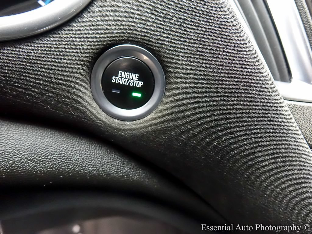 Used 2020 Chevrolet Malibu LT FWD image 14