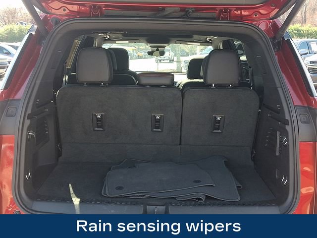 Used 2024 Chevrolet Traverse RS w/ LPO, Floor Liner Package image 33