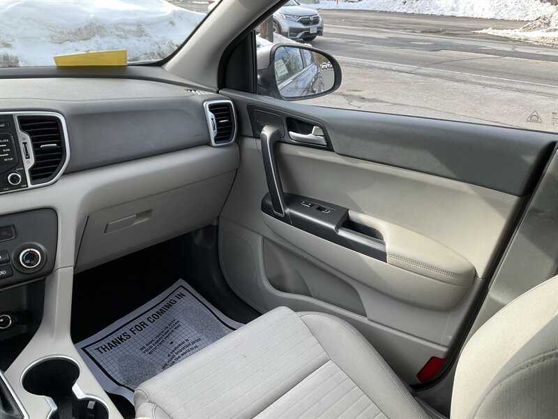 Used 2018 Kia Sportage LX image 18