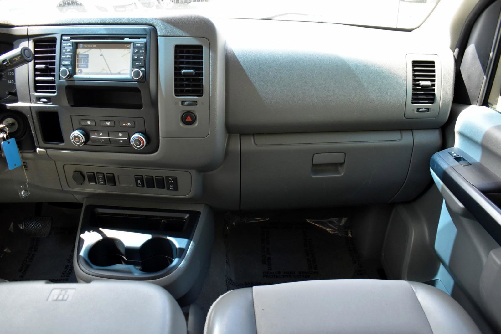 Used 2016 Nissan NV 3500 SV w/ SV Technology Package image 15