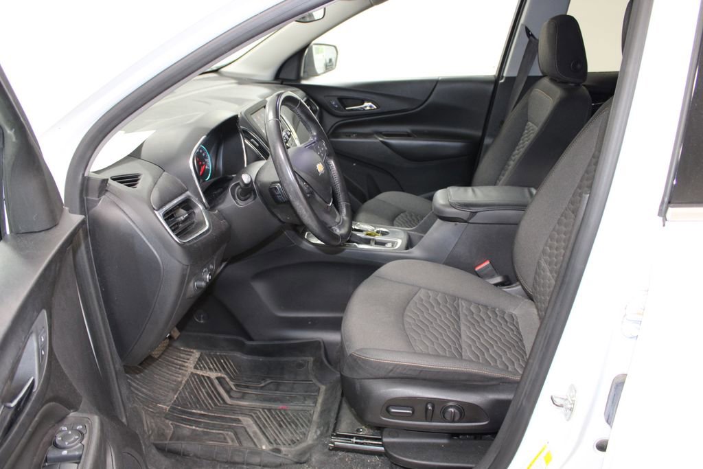Used 2020 Chevrolet Equinox LT image 17