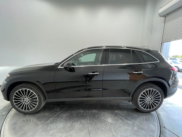 New 2026 Mercedes-Benz GLC 300 image 16