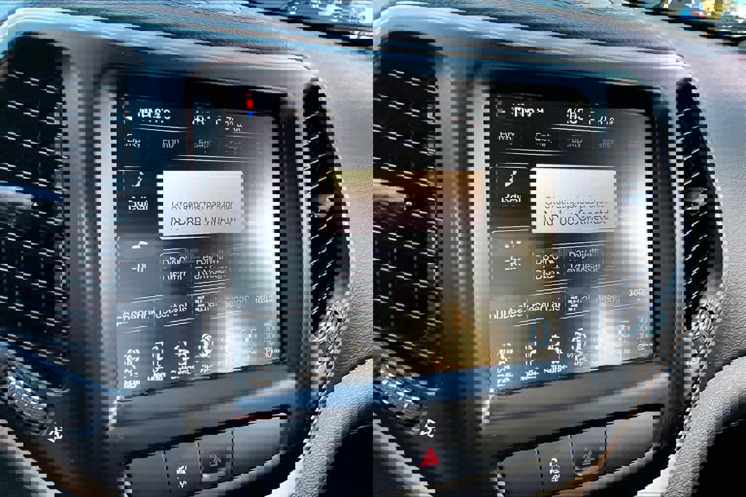 Used 2017 Jeep Cherokee Latitude w/ Safety/Convenience Group image 30