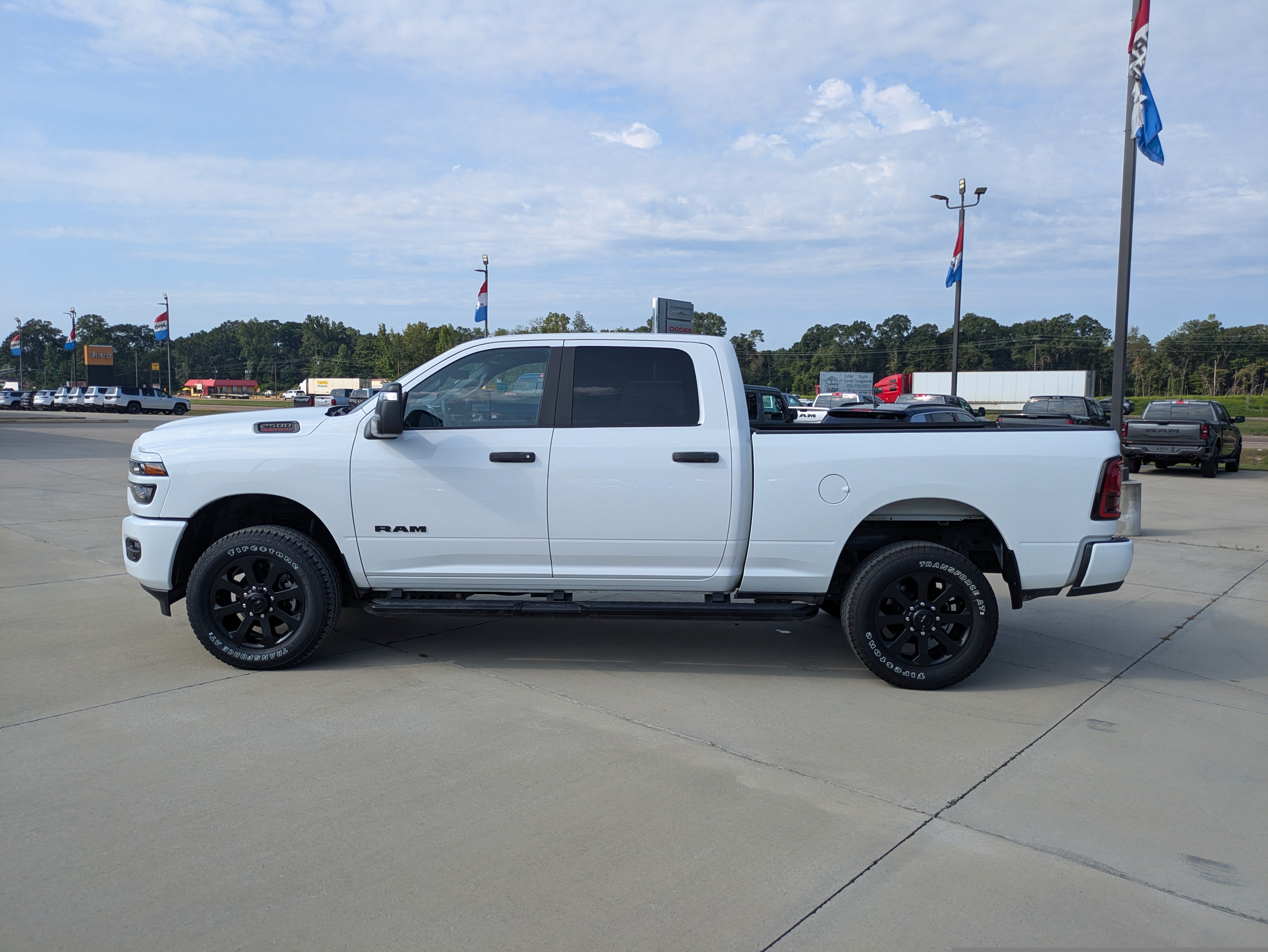Used 2025 RAM 2500 Big Horn AWD/4WD image 5