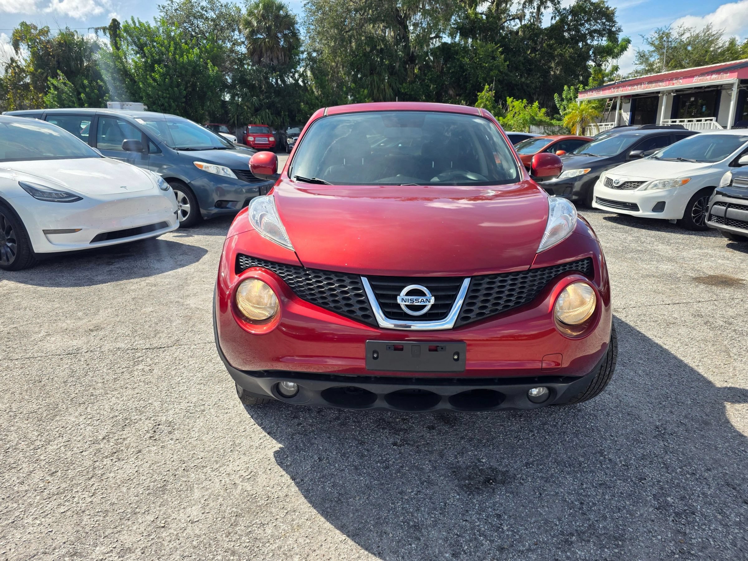 Used 2014 Nissan Juke SL AWD/4WD image 2