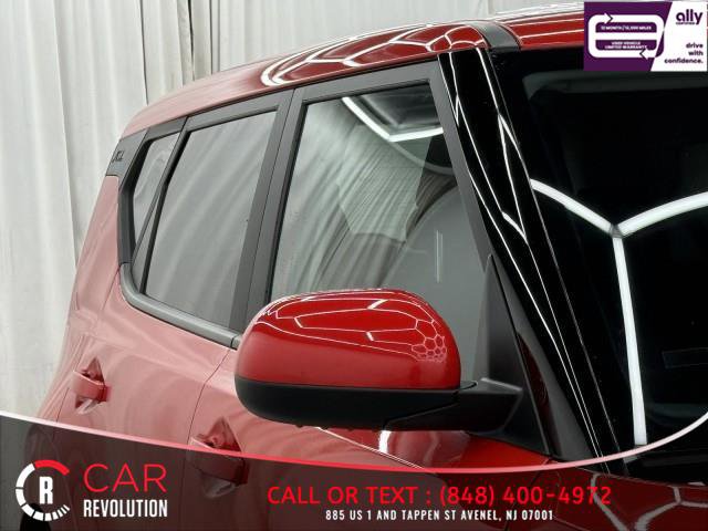 Used 2022 Kia Soul LX image 47