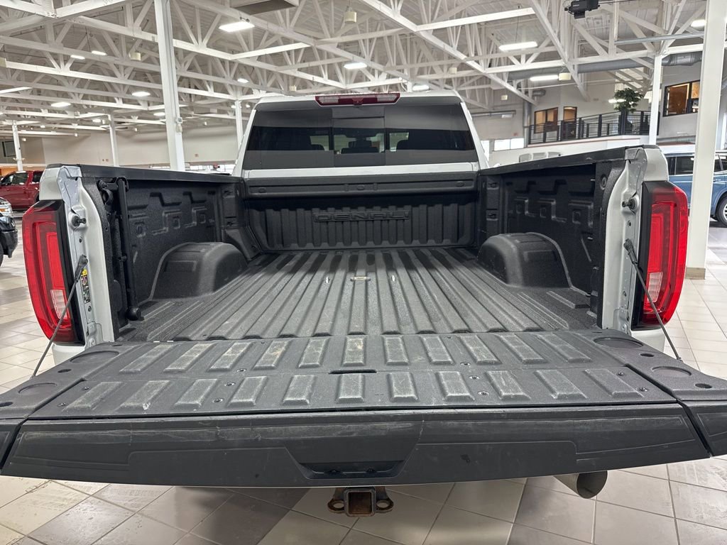 Used 2022 GMC Sierra 3500 Denali AWD/4WD image 5