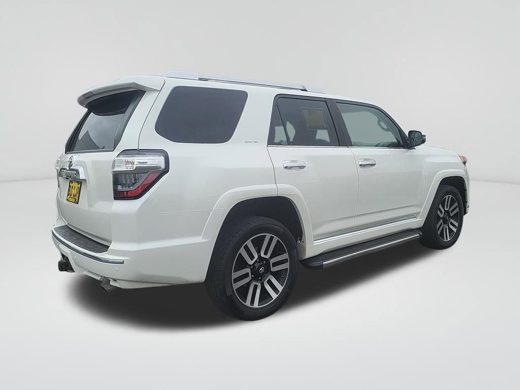 Used 2016 Toyota 4Runner SR5 image 6