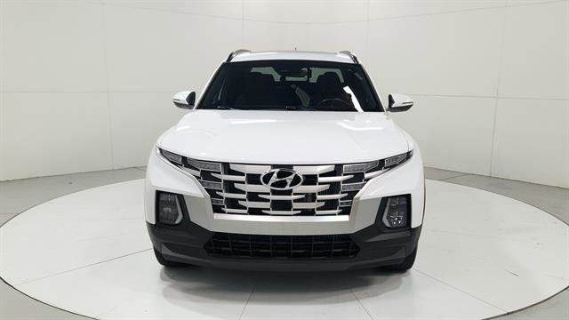 Used 2022 Hyundai Santa Cruz SEL Premium image 2