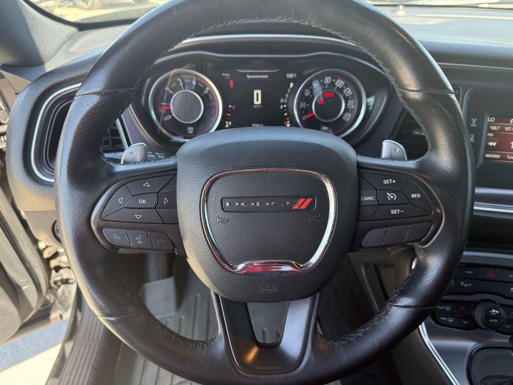 Used 2016 Dodge Challenger R/T RWD image 16