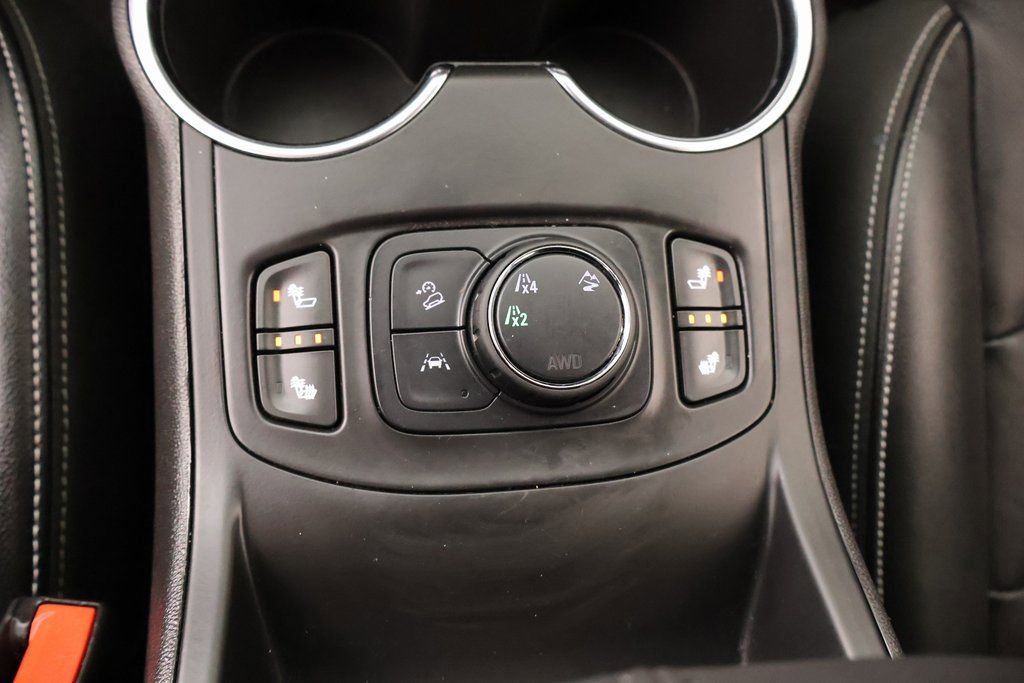 Used 2024 GMC Terrain SLT image 7