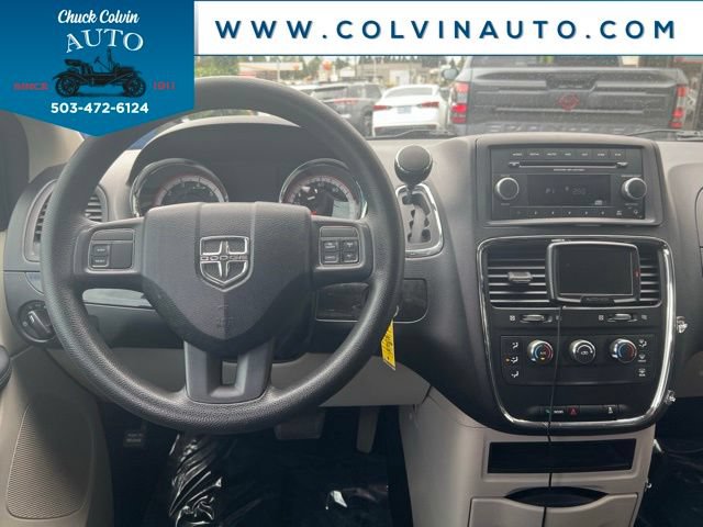 Used 2012 Dodge Grand Caravan American Value Package FWD image 16