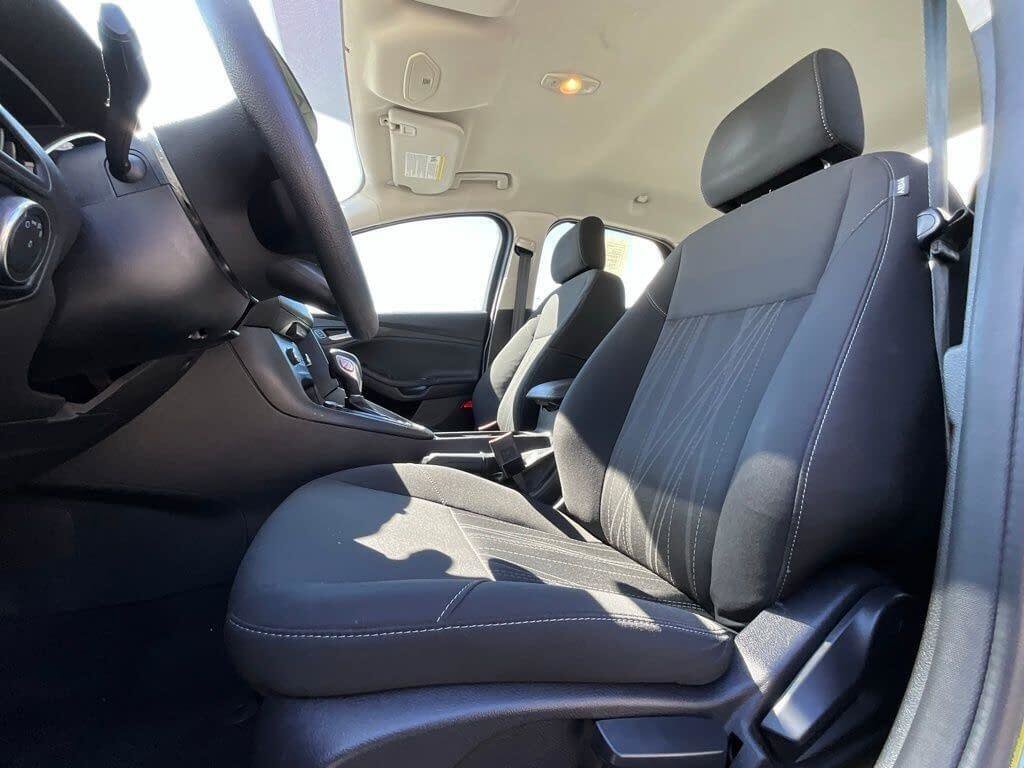 Used 2016 Ford Focus SE image 10