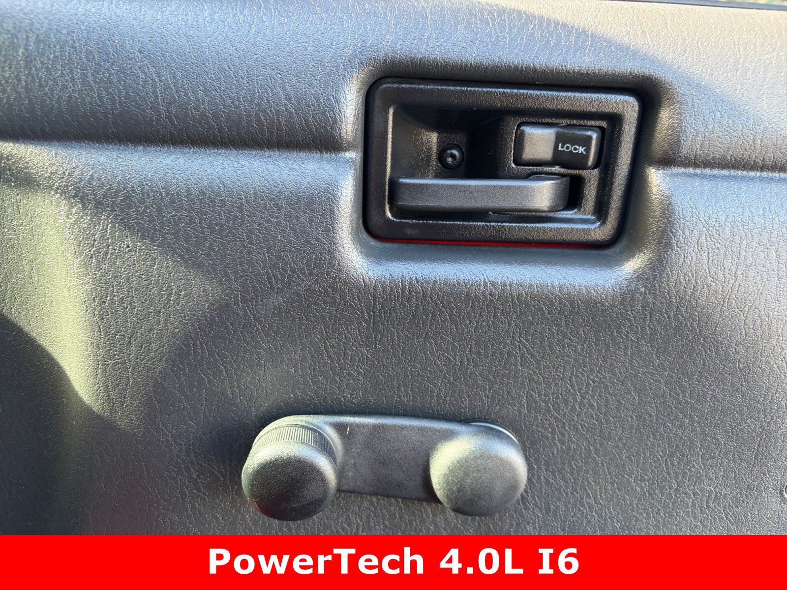 Used 2003 Jeep Wrangler X AWD/4WD image 31