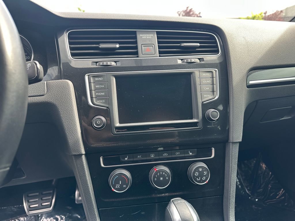 Used 2017 Volkswagen GTI Sport FWD image 22