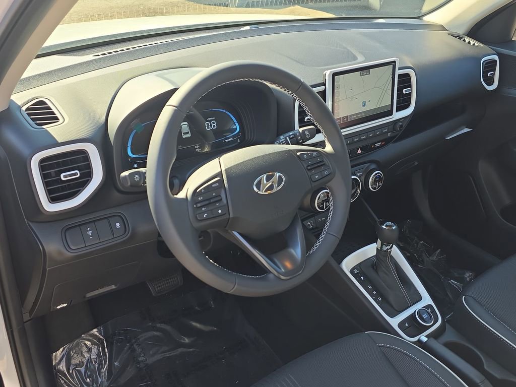 New 2025 Hyundai Venue Limited image 23