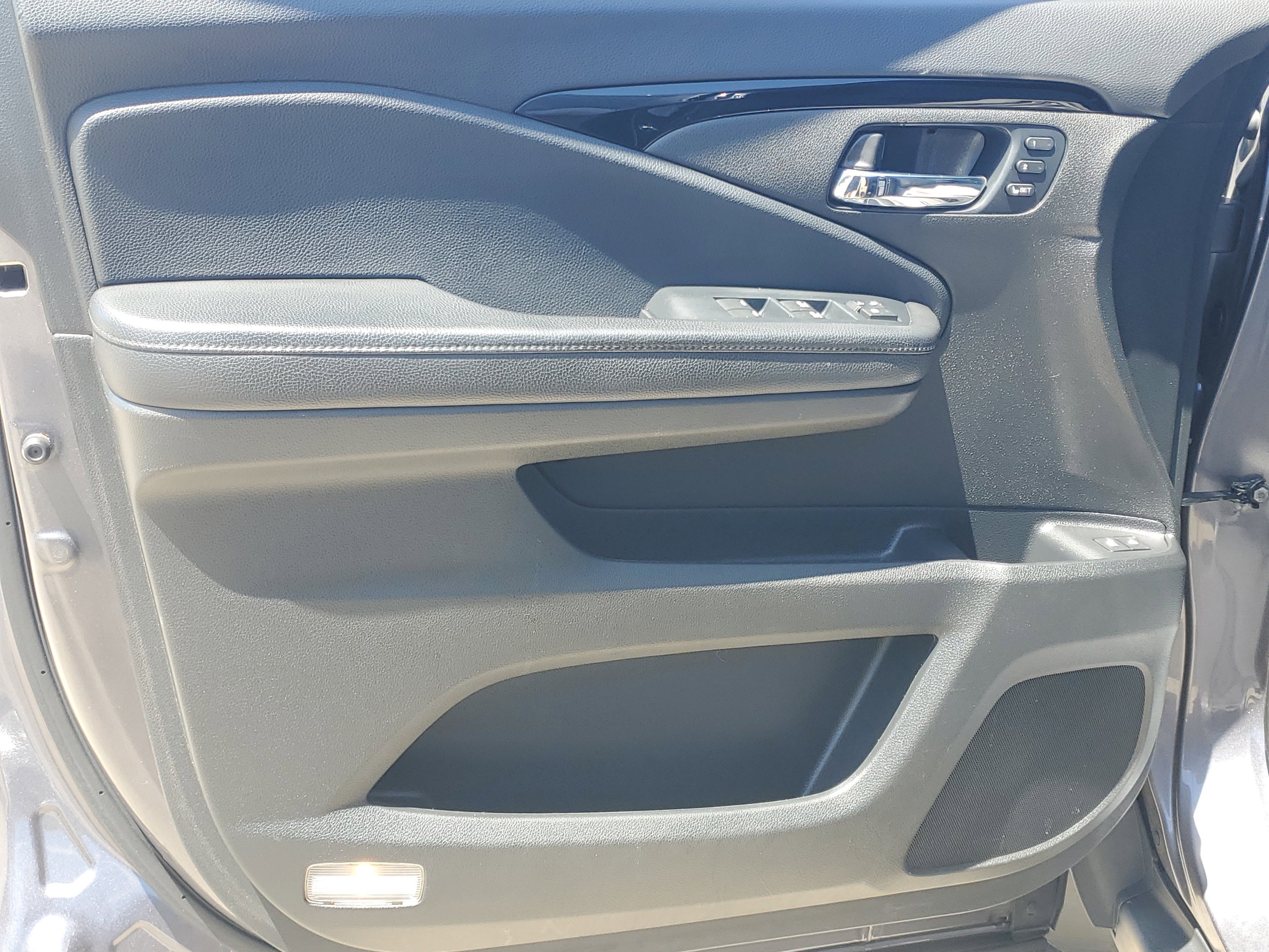 Certified 2020 Honda Passport Touring image 21