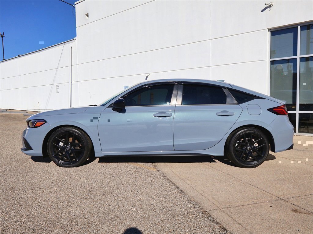 Used 2022 Honda Civic Sport image 2