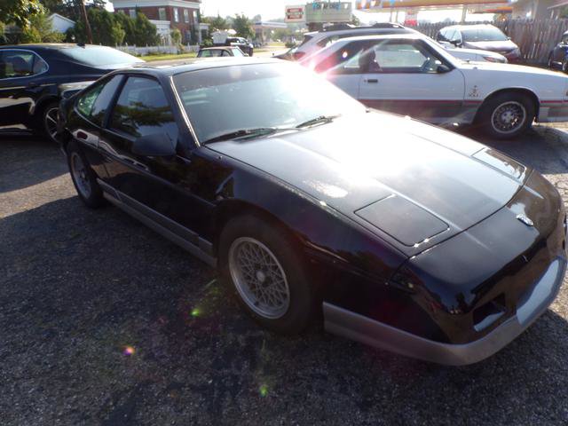 Used 1986 Pontiac Fiero GT image 3