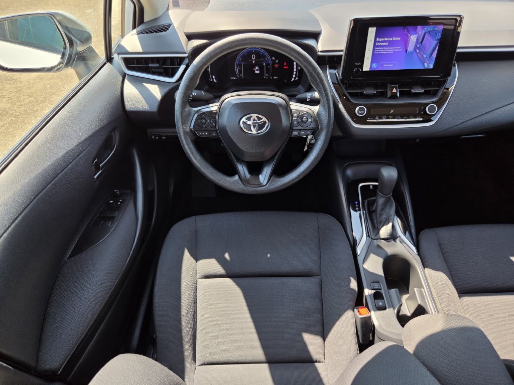 Used 2026 Toyota Corolla LE FWD image 14