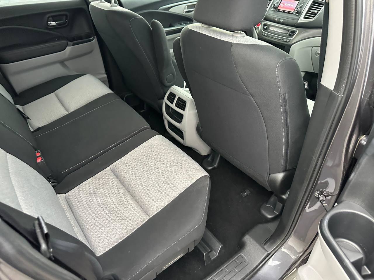 Used 2017 Honda Ridgeline RT image 32
