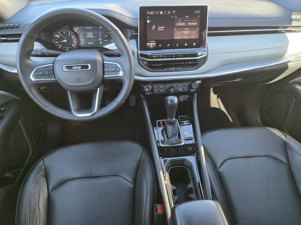 Used 2024 Jeep Compass Limited image 15
