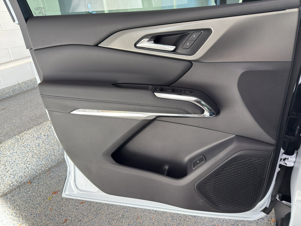 New 2026 Chevrolet Traverse LT w/ LPO, Floor Liner Package image 19