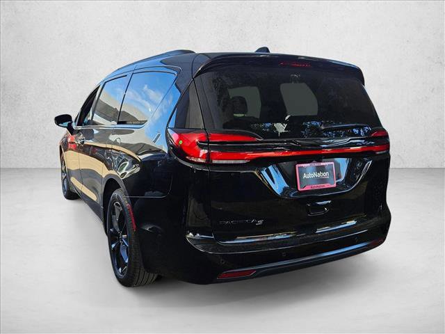 New 2026 Chrysler Pacifica Select image 8