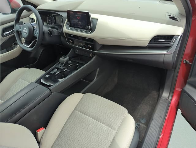 Certified 2023 Nissan Rogue SV FWD image 18
