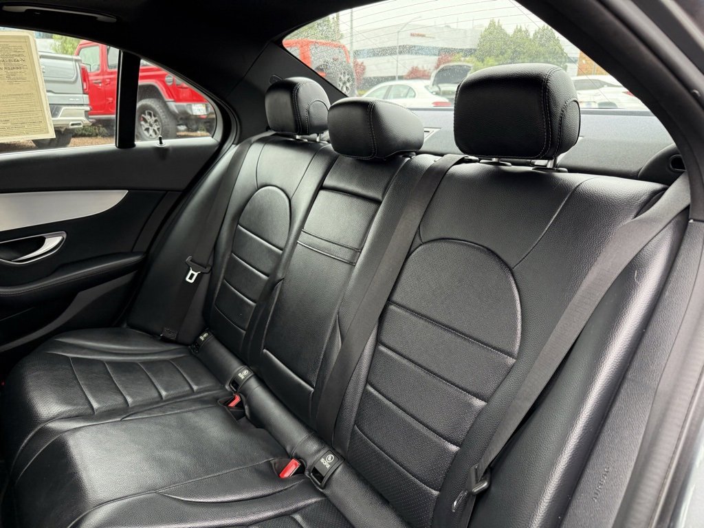 Used 2020 Mercedes-Benz C 300 Sedan image 14