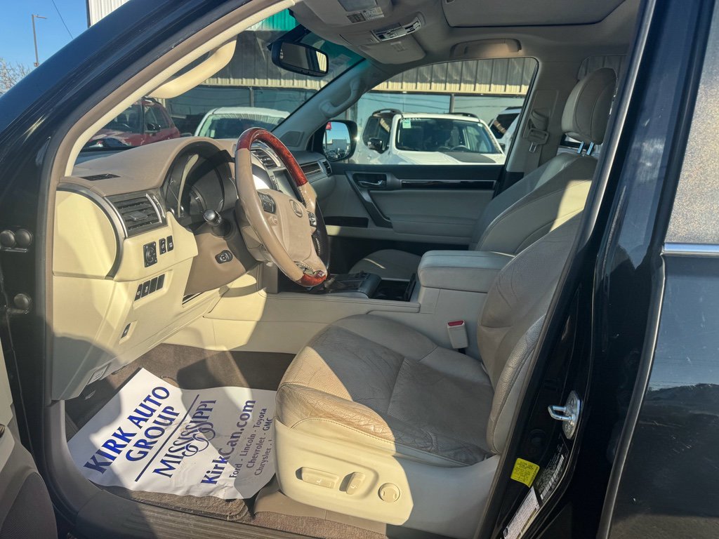 Used 2016 Lexus GX 460 image 11