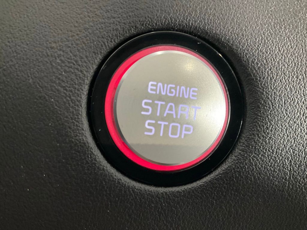 Used 2022 Kia Stinger GT2 image 19