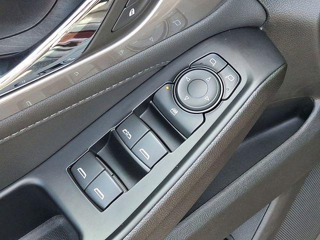 Certified 2023 Chevrolet Traverse LT w/ LPO, Floor Liner Package AWD/4WD image 21
