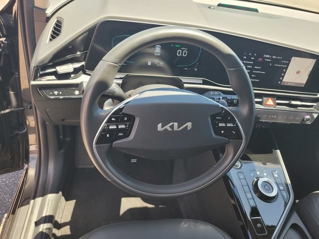 Used 2023 Kia Niro EX FWD image 30