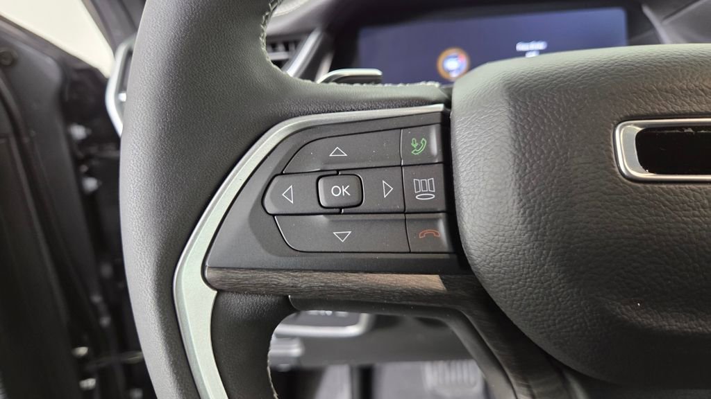 New 2025 Jeep Grand Cherokee Limited w/ Black Appearance Package image 17