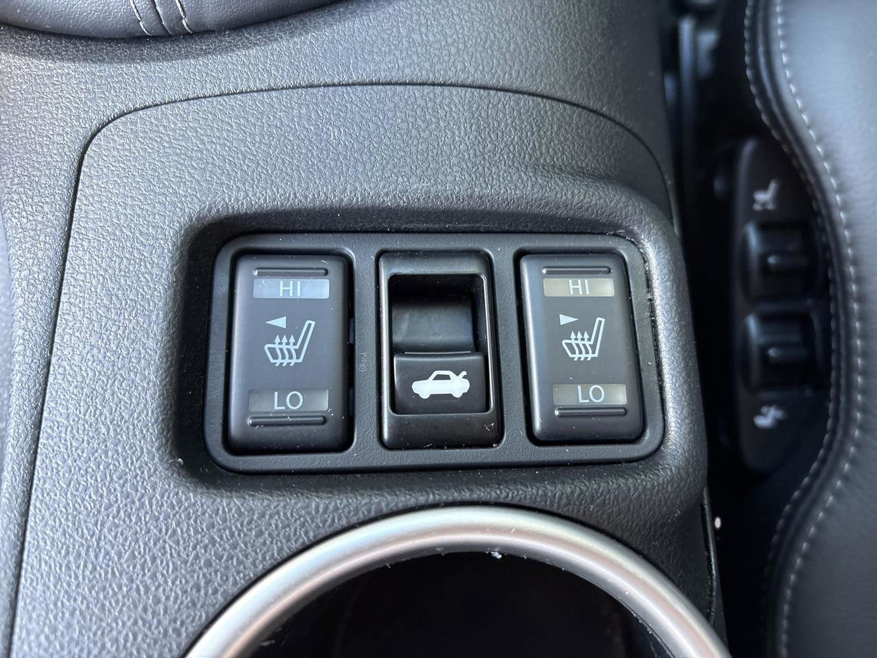 Used 2019 Nissan 370Z Touring Sport image 30