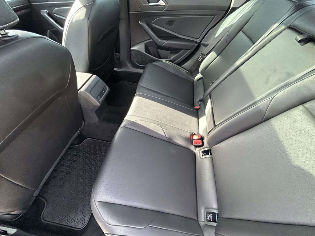 Used 2020 Volkswagen Jetta SEL image 12