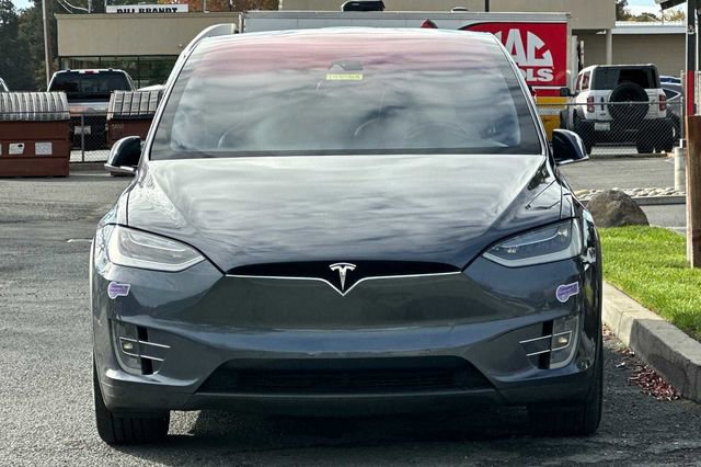 Used 2016 Tesla Model X 90D image 6