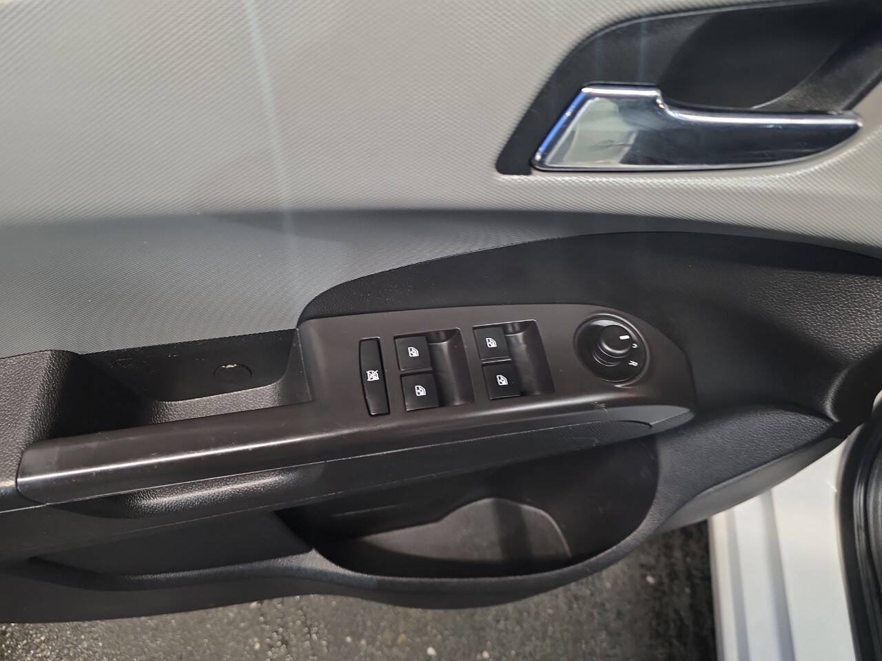 Used 2013 Chevrolet Sonic LTZ FWD image 18