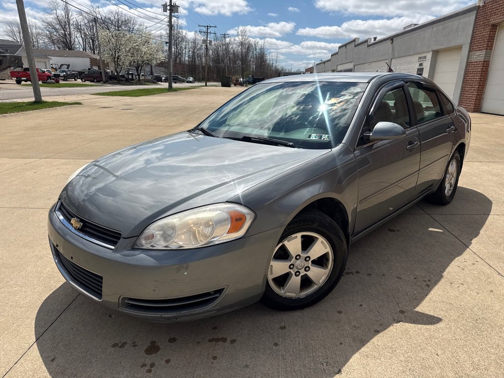 Used 2008 Chevrolet Impala LT FWD image 1