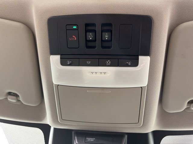 Used 2021 Nissan Rogue SV w/ Premium Package image 34