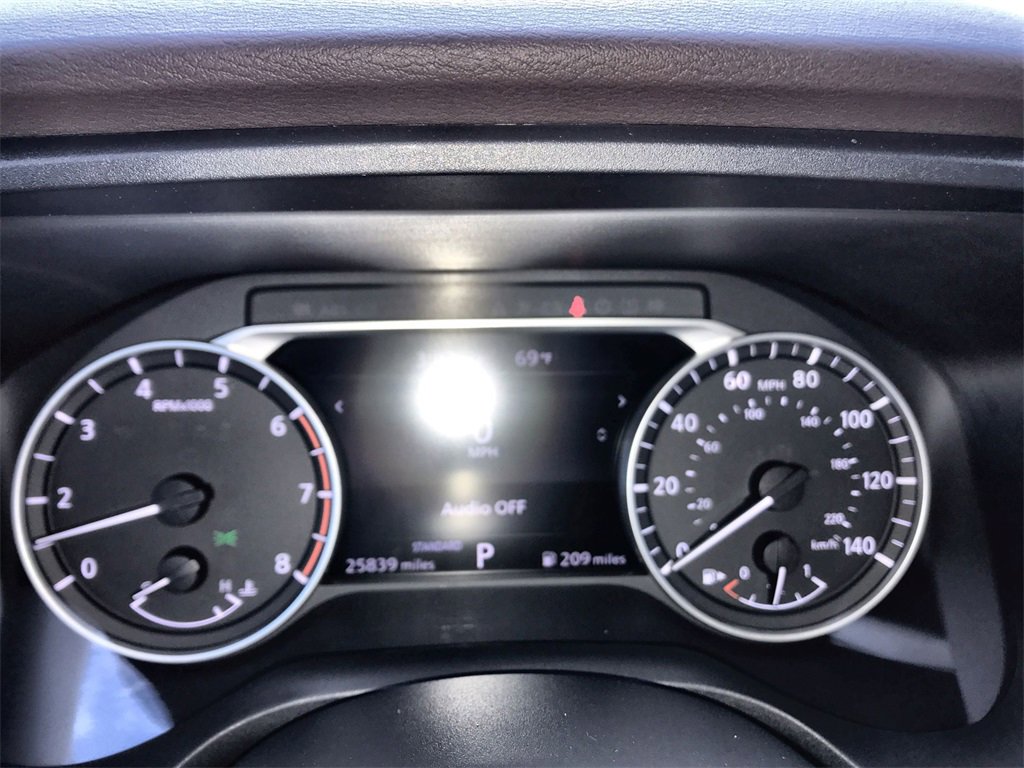 Used 2021 Nissan Rogue S image 15