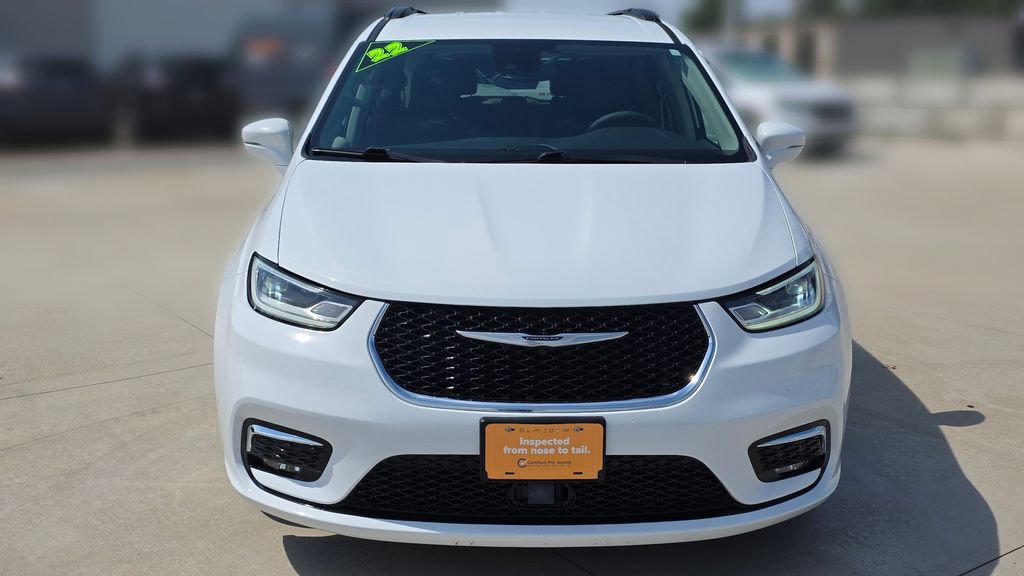 Used 2022 Chrysler Pacifica Touring-L FWD image 8