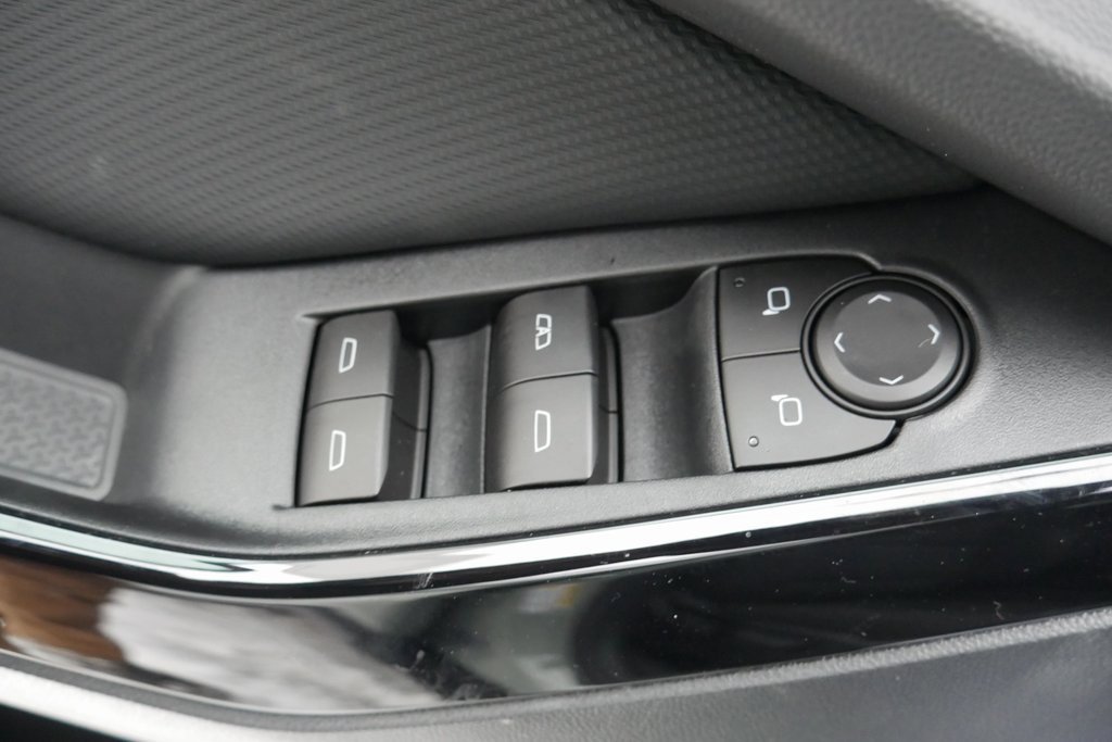 New 2026 Chevrolet Equinox LT image 28