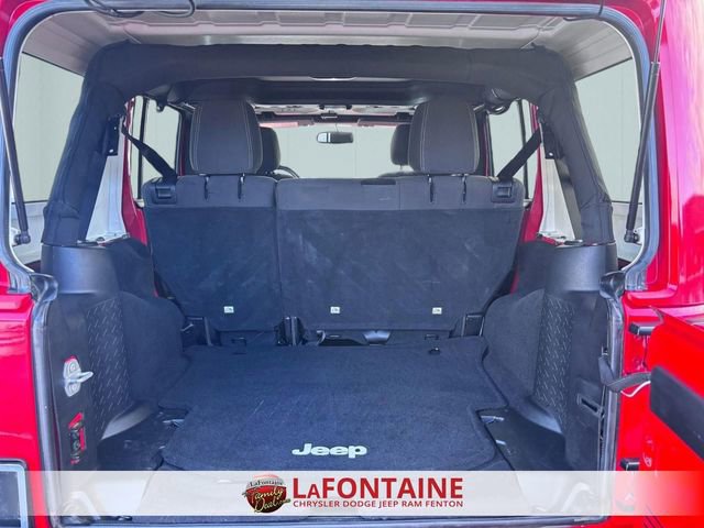 Used 2017 Jeep Wrangler Unlimited Rubicon w/ Dual Top Group image 23