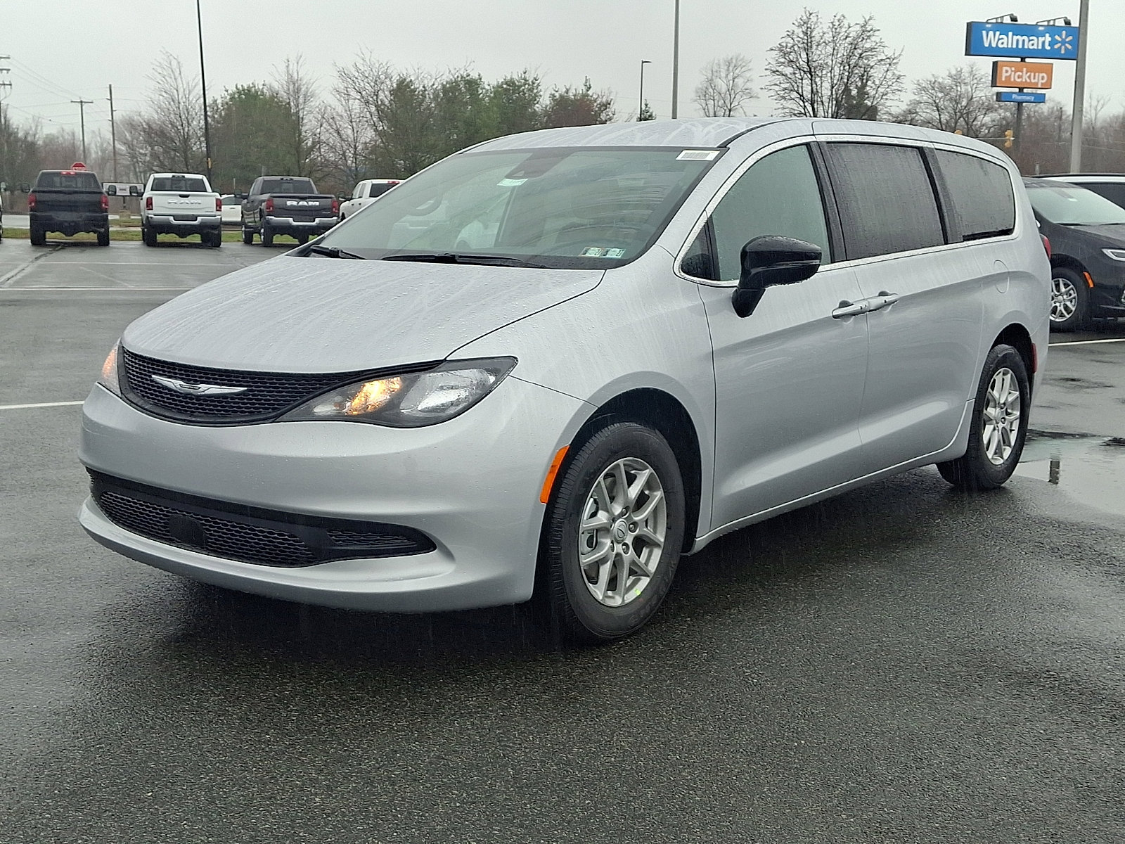 New 2026 Chrysler Voyager LX image 2