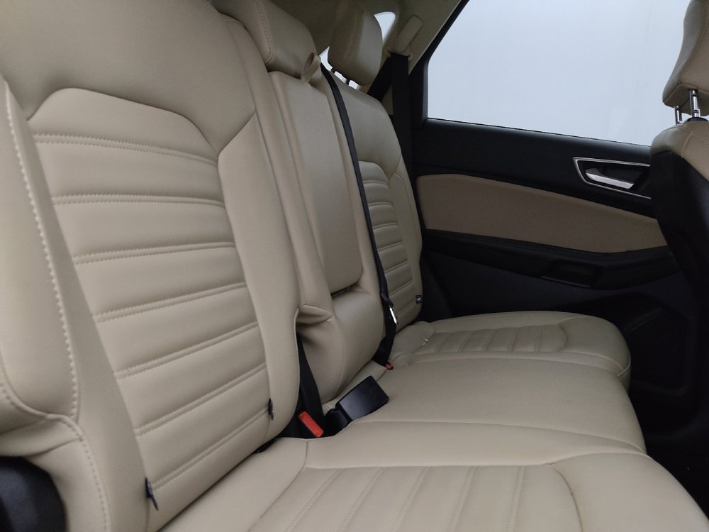 Used 2023 Ford Edge SEL image 19