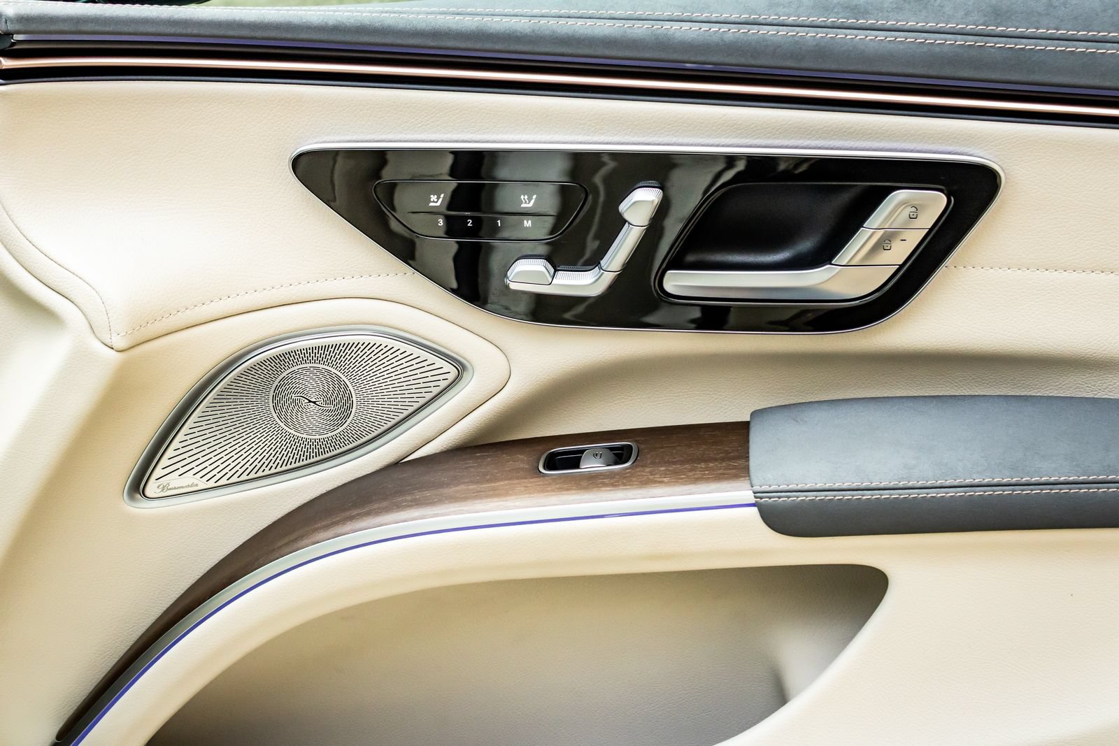 Used 2022 Mercedes-Benz EQS 450+ Sedan image 25